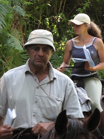 Photo de Mr Mazeraud et sa fille en randonne